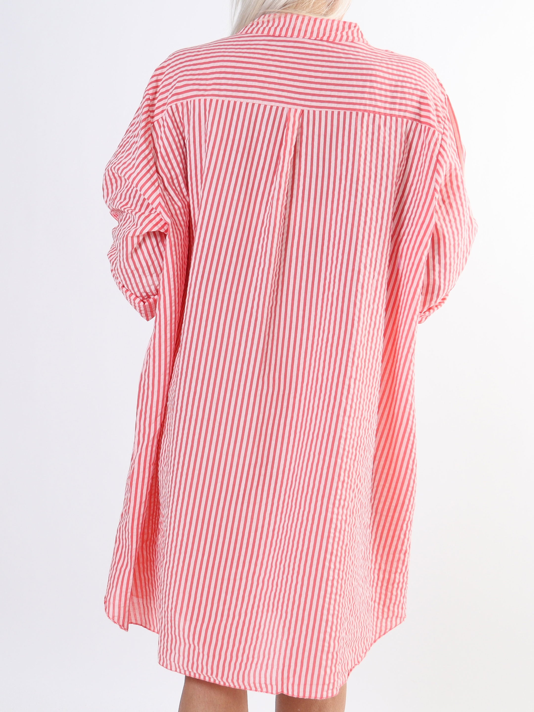 Carmina - Stribet plus size skjorte i bomuld med lommer